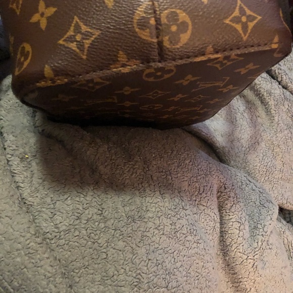 Louis Vuitton NeoNoe - Picture 6 of 7